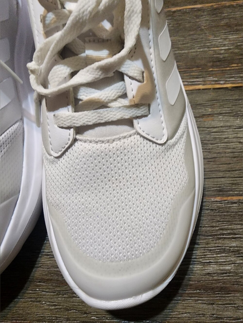 Adidas  All White Youth Size 7Y Sneaker - Picture 6 of 8